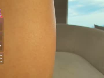 girl
        mina_moons cam image #6911260