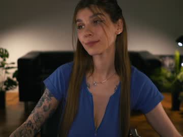 girl
        rich_roxy cam image #3307050