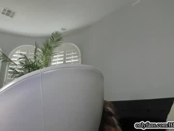 girl
        blonde_riderxxx cam image #3867363