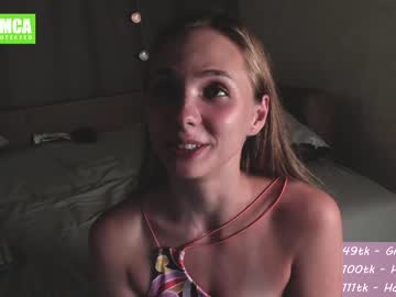girl
        delicious_couple_ cam image #2058212