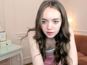 girl
        dreamyy_devill cam image #1644597