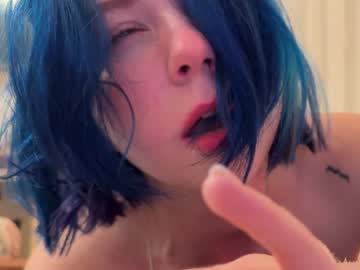 girl
        vixenp cam image #1686348