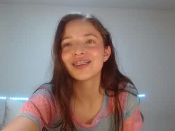 girl
        gabrielaa_18 cam image #781937