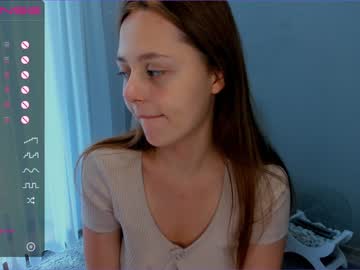 girl
        demifletcher cam image #2133828