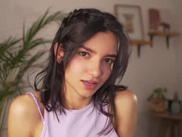 girl
        urcutelinda cam image #4113087