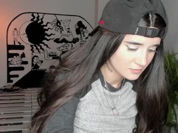 girl
        lonelly_lolly98 cam image #263232