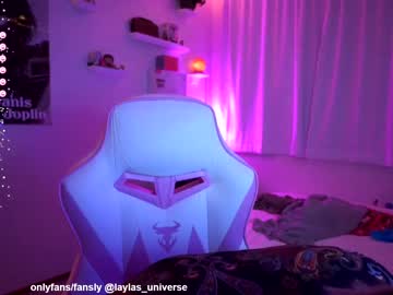 girl
        laylas_universe cam image #2959307