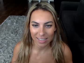 girl
        ariannakartel cam image #1986680