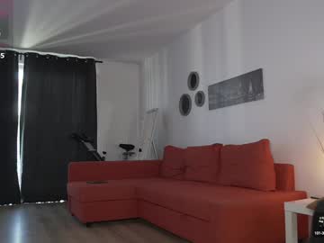 girl
        queen_leylla cam image #6674122