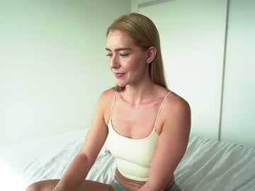 girl
        annasekrit cam image #2150526
