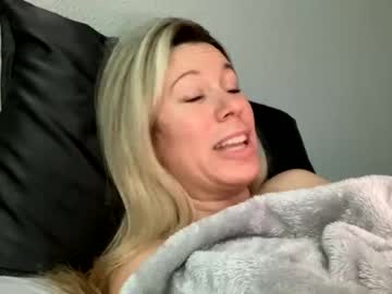 girl
        texas_blonde cam image #4017992