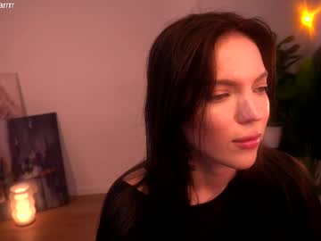 girl
        shiningstarrr cam image #6659290