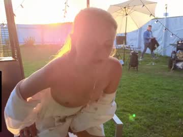 girl
        misss_viki cam image #1512254