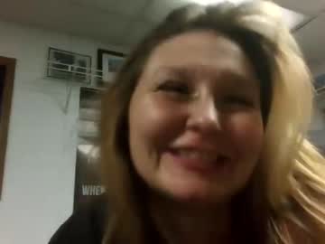 girl
        dieselmechaniclady cam image #3203142