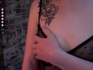 girl
        lucydelovely cam image #2456490