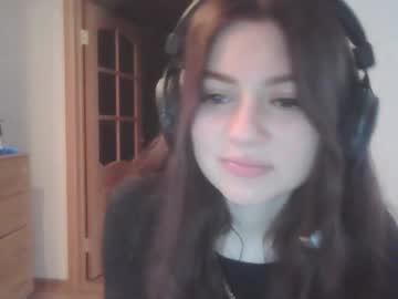 girl
        dawndollins cam image #6265869