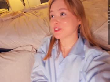 girl
        sun_shiiine cam image #2405064