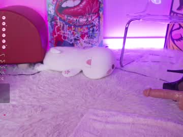 girl
        bunnydollstella cam image #3617262