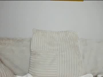 girl
        aria_diaz cam image #2624847