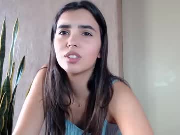 girl
        nika_la cam image #7250