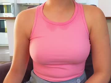 girl
        chelseafurnish cam image #5259270