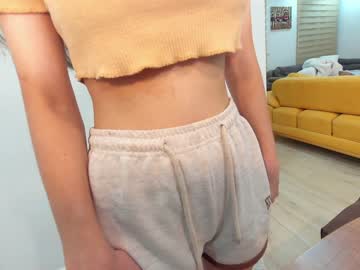 girl
        ehotlovea cam image #81057
