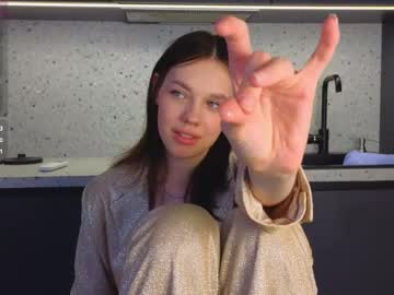 girl
        littlee_lily cam image #6589525