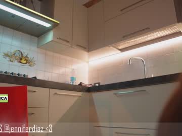 girl
        therealbonnieclydex cam image #608459