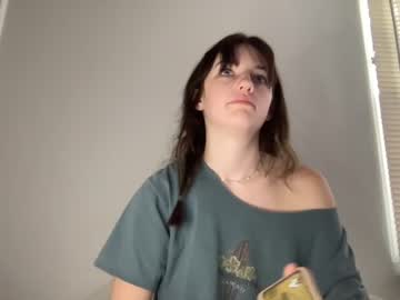 girl
        laceyflowers cam image #3006676