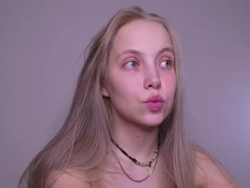 girl
        appr0ved cam image #6619807