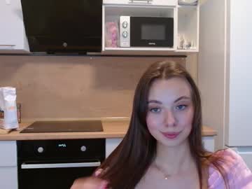girl
        goldy_grace cam image #2264311