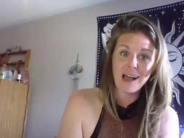 girl
        naughtyymarie420 cam image #1799773