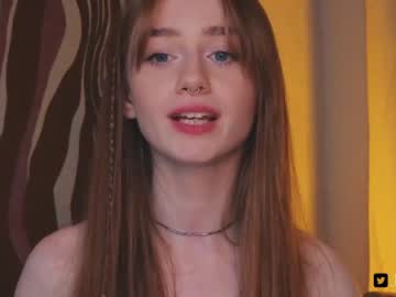 girl
        lizzy_blaze cam image #2799808
