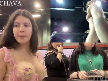 girl
        frenchava cam image #6542402