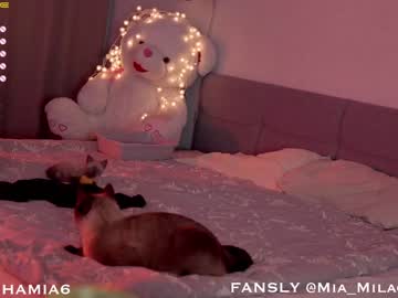 girl
        mia_milagros cam image #193328