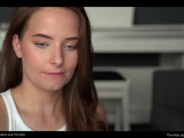 girl
        hermionepotter1 cam image #4463109