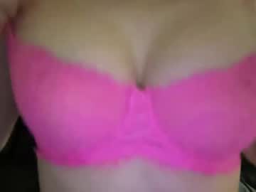 girl
        taylormoonxo cam image #768636