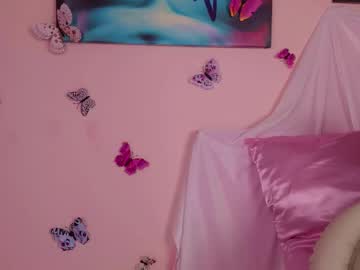 girl
        jollly_belle cam image #6594222