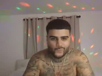 couple
        k1lexy cam image #4544578