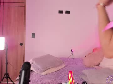 girl
        giselle_js cam image #6030006