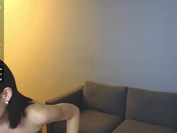 girl
        poppypaws cam image #5893594