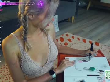 girl
        audreycarvin cam image #4544727
