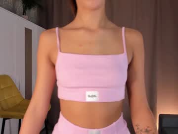 girl
        loney__tunes cam image #4764936