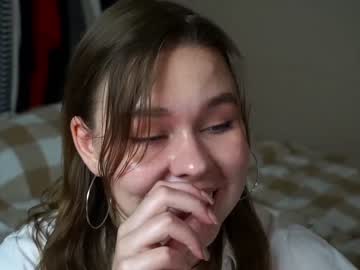 girl
        sugar__freee cam image #2115022