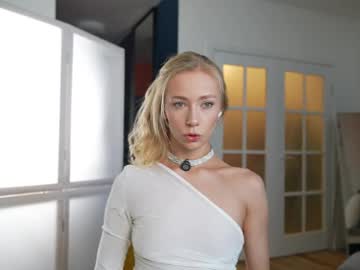 girl
        vika54784 cam image #6112593