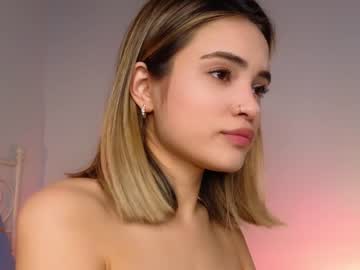 girl
        babyface_cb cam image #4042446