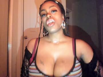 girl
        napudi1 cam image #3984314