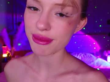 girl
        liamurr cam image #1165571