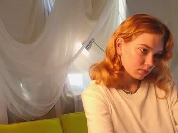 girl
        rowenabyron cam image #4308824