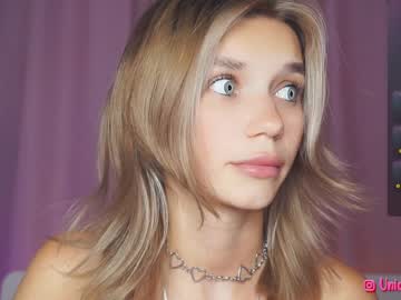 girl
        elisa_baby_girl cam image #4083402